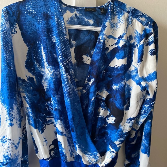 Silk Aritzia Bodysuit - Picture 2 of 4